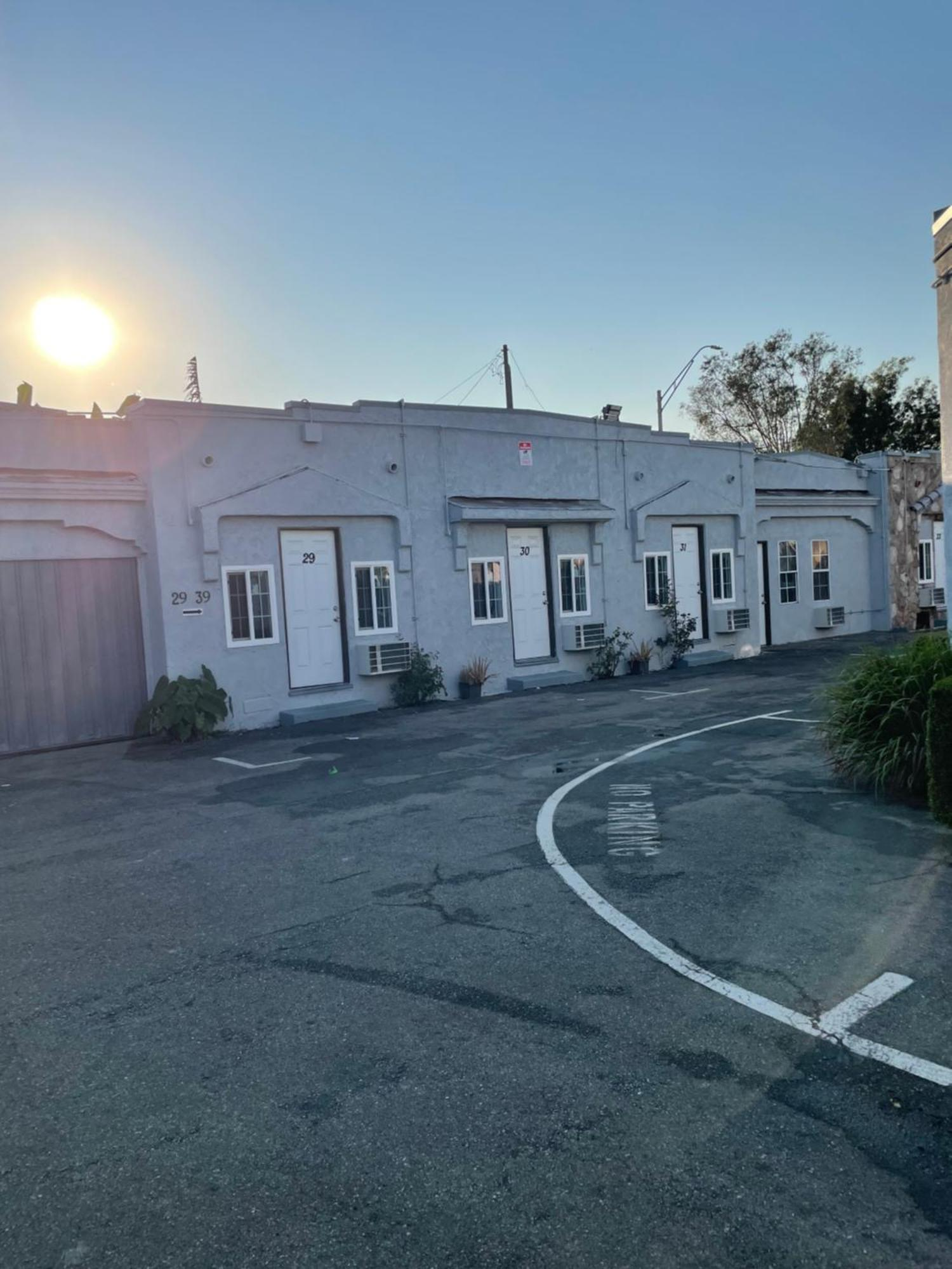 Monterey Motel Accommodations