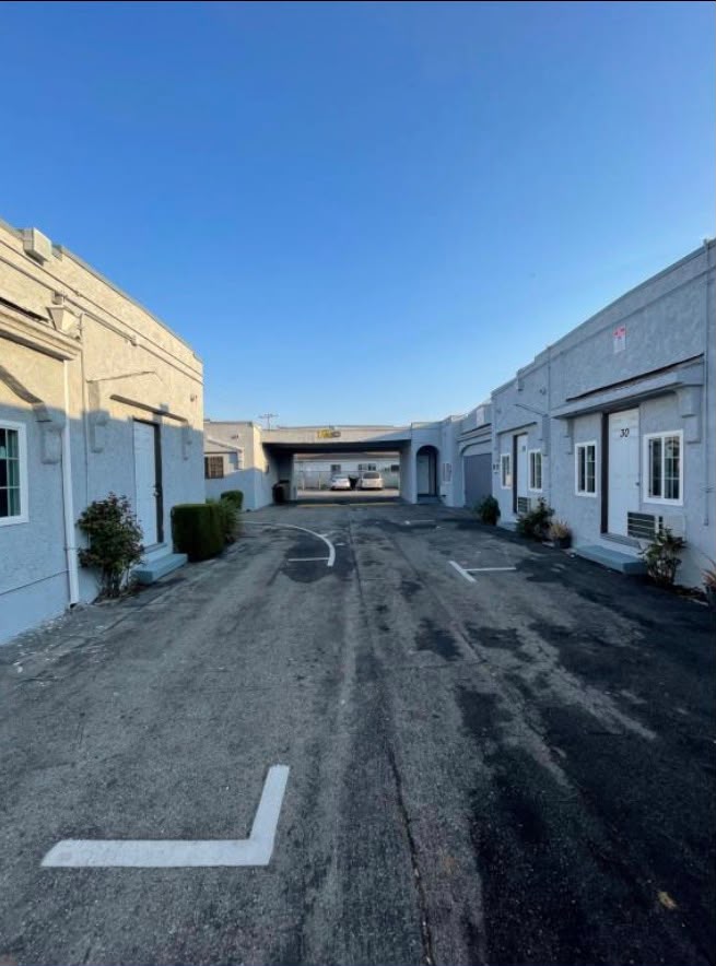 Motel Exterior View 4
